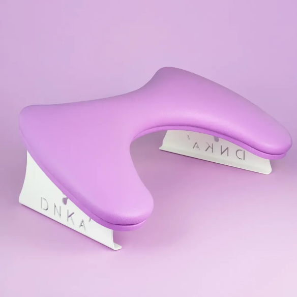 DNKa’ Anatomical Armrest for Manicure Purple