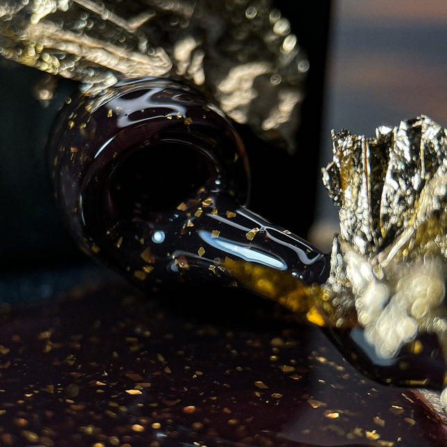 NAILSOFTHEDAY Malbec base potal 05 – fantastic stained glass base with golden potal, 10 ml