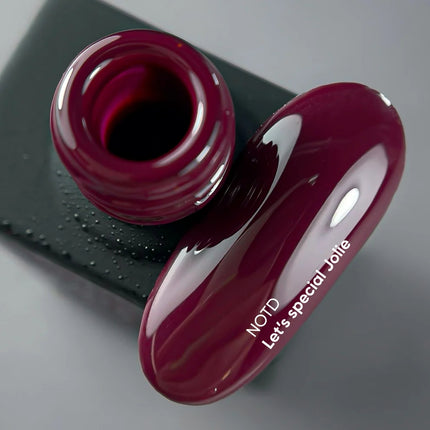 NAILSOFTHEDAY Let's special Jolie, marsala gel nail polish covering one layer, 10 ml