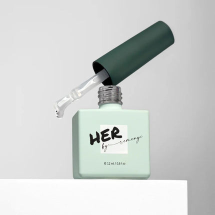 Her Builder Bottle Strong Clear, 12ml