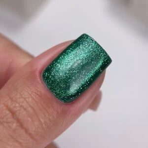 NAILSOFTHEDAY Gel polish Cat Eye 07 — green cat eye gel polish with fine glitter and a light reflective effect, overlapping in one layer, 6 ml