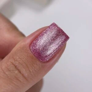 NAILSOFTHEDAY Gel polish Cat Eye 02 — pink cat eye gel polish with fine glitter and a light reflective effect, overlapping in one layer, 6 ml